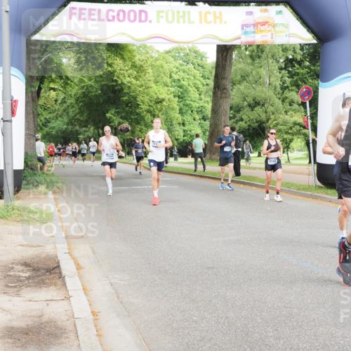 29.06.2025 - hella hamburg halbmarathon MichiJ http://msf.ph/oto/8235782 29.06.2025 10:27:03 Zwischen KM18-KM19 1710, 6684, 12137, 14688, 14992, 17726, 18276, 18529 meine-sportfotos.de