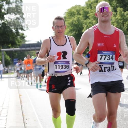 29.06.2025 - hella hamburg halbmarathon Jannik Wohlers http://msf.ph/oto/8235791 29.06.2025 09:53:30 Lombardsbrücke 1098, 2270, 2516, 2823, 4140, 4235, 4247, 4949, 5115, 5362, 5528, 5532, 5650, 6198, 6309, 6575, 7167, 7385, 7480, 7734, 8023, 8269, 9030, 9043, 9105, 9619, 9633, 10792, 11077, 11936, 13223, 13225, 13554, 13667, 14415, 14618, 14619, 14730, 15026, 15611, 15784, 15851, 16081, 16136, 16466, 16475, 16549, 16624, 16625, 16677, 16766, 17032, 17033, 17363, 17376, 17864, 17997, 18249, 18718, 18790, 18873, 19112 meine-sportfotos.de