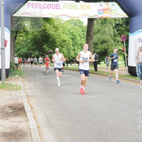 29.06.2025 - hella hamburg halbmarathon MichiJ http://msf.ph/oto/8235835 29.06.2025 10:27:05 Zwischen KM18-KM19 1710, 2745, 12137, 13755, 14688, 17154, 17646, 17726, 18276 meine-sportfotos.de
