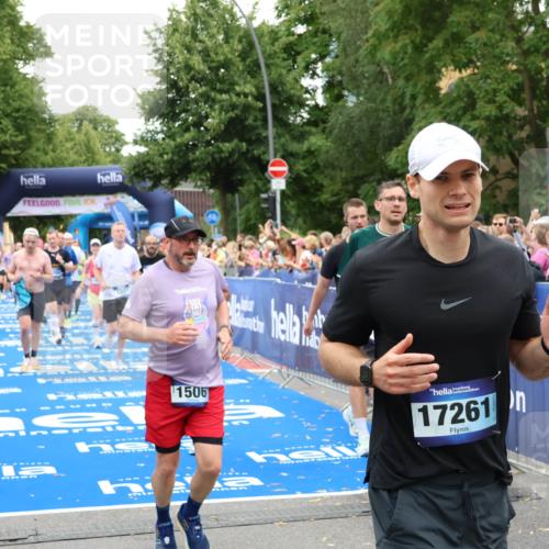 29.06.2025 - hella hamburg halbmarathon Zöllner http://msf.ph/oto/8235838 29.06.2025 10:55:00 Ziel 1327, 1506, 3652, 4249, 4616, 5020, 6433, 6994, 8514, 8698, 10266, 13988, 14638, 14660, 14845, 15156, 16047, 16623, 16868, 18181, 18325 meine-sportfotos.de