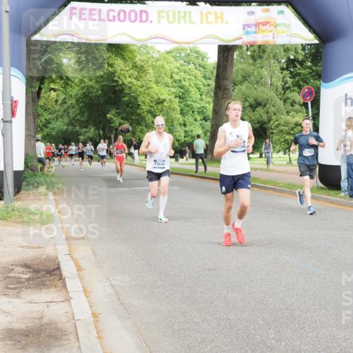 29.06.2025 - hella hamburg halbmarathon MichiJ http://msf.ph/oto/8235895 29.06.2025 10:27:05 Zwischen KM18-KM19 1710, 2745, 12137, 13755, 14688, 17154, 17646, 17726, 18276 meine-sportfotos.de