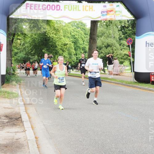 29.06.2025 - hella hamburg halbmarathon MichiJ http://msf.ph/oto/8235930 29.06.2025 10:50:00 Zwischen KM18-KM19 1254, 1427, 1464, 2683, 3921, 4538, 5384, 9439, 9554, 10705, 12004, 13503, 14135, 15252, 16808, 18999, 19023 meine-sportfotos.de