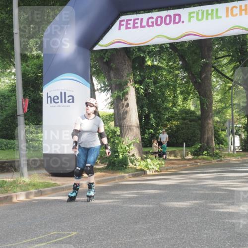29.06.2025 - hella hamburg halbmarathon KatJ http://msf.ph/oto/8235961 29.06.2025 09:47:15 Zwischen KM18-KM19  meine-sportfotos.de