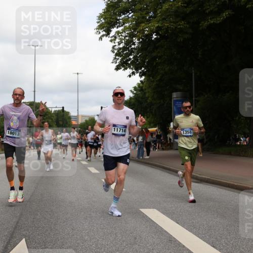 29.06.2025 - hella hamburg halbmarathon Yannick Fuchs http://msf.ph/oto/8236050 29.06.2025 10:34:30 20KM 1358, 1603, 1975, 2573, 2972, 3547, 3626, 4381, 4398, 4766, 4888, 5752, 6149, 6152, 7495, 7622, 8346, 8467, 8574, 8933, 9116, 9540, 11284, 11714, 11806, 12046, 12091, 13190, 14077, 14699, 15421, 15435, 15813, 15828, 16580, 17425, 17792, 17916, 17973, 18013, 18154, 18979 meine-sportfotos.de