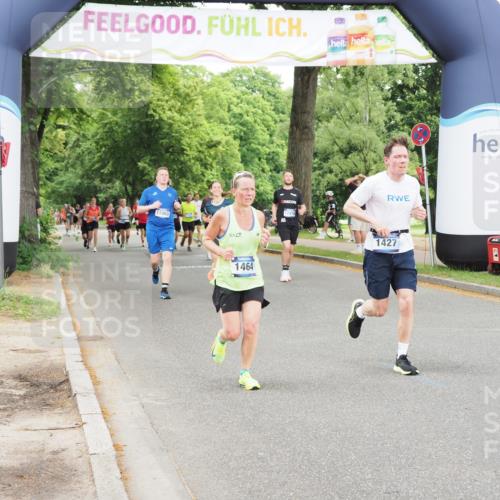 29.06.2025 - hella hamburg halbmarathon MichiJ http://msf.ph/oto/8236058 29.06.2025 10:50:01 Zwischen KM18-KM19 1427, 1464, 2683, 3921, 4538, 5384, 9439, 9554, 10705, 12004, 12479, 13503, 14135, 16808, 18999, 19023 meine-sportfotos.de