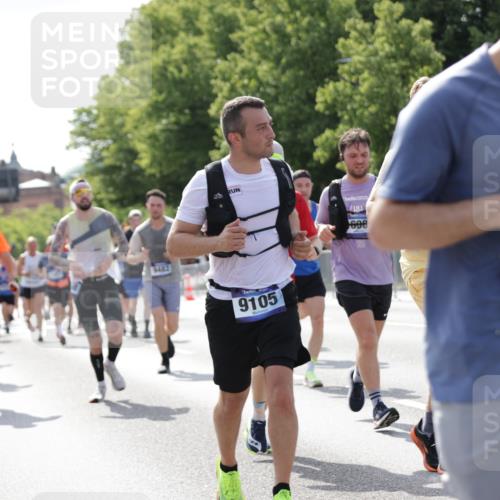 29.06.2025 - hella hamburg halbmarathon Jannik Wohlers http://msf.ph/oto/8236093 29.06.2025 09:53:35 Lombardsbrücke 1098, 1119, 1413, 1424, 1476, 1902, 2270, 2516, 2823, 4235, 4237, 4949, 5115, 5528, 6198, 6309, 6575, 7167, 7734, 8023, 8269, 8928, 9030, 9043, 9105, 9482, 9619, 10792, 11077, 11848, 11936, 12084, 12679, 12706, 12724, 13223, 13225, 13297, 13554, 14415, 14541, 14730, 15026, 15365, 15611, 15784, 15950, 16081, 16136, 16466, 16475, 16549, 16624, 16625, 16677, 17033, 17363, 17376, 17451, 17864, 17997, 18249, 18718, 18790, 18873, 19112 meine-sportfotos.de