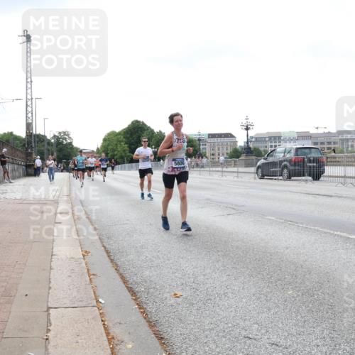 29.06.2025 - hella hamburg halbmarathon Lena Gebhardt http://msf.ph/oto/8236144 29.06.2025 10:09:31 Lombardsbrücke 1147, 1188, 1456, 1483, 1513, 1823, 1838, 2978, 4859, 5806, 5885, 6674, 7187, 8090, 8685, 9297, 9306, 9718, 9988, 10194, 10819, 11067, 11496, 12156, 12255, 12509, 12862, 13210, 13660, 13739, 14736, 15697, 16688, 16918, 17347, 17630, 18076, 18440, 18726, 18727, 19166, 19242 meine-sportfotos.de