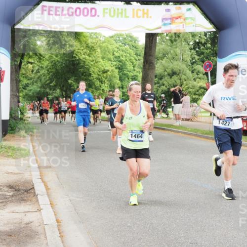 29.06.2025 - hella hamburg halbmarathon MichiJ http://msf.ph/oto/8236149 29.06.2025 10:50:01 Zwischen KM18-KM19 1427, 1464, 2683, 3921, 4538, 5384, 9439, 9554, 10705, 12004, 12479, 13503, 14135, 16808, 18999, 19023 meine-sportfotos.de
