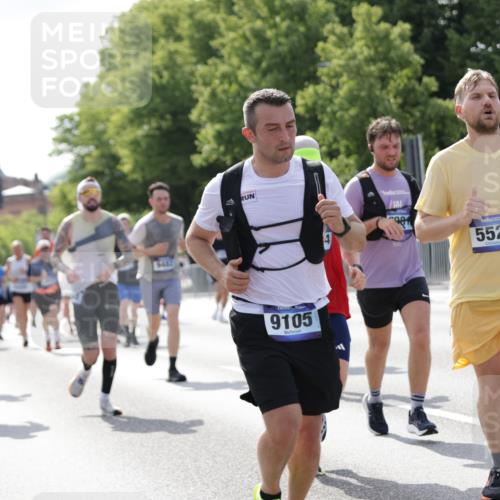 29.06.2025 - hella hamburg halbmarathon Jannik Wohlers http://msf.ph/oto/8236174 29.06.2025 09:53:35 Lombardsbrücke 1098, 1119, 1413, 1424, 1476, 1902, 2270, 2516, 2823, 4235, 4237, 4949, 5115, 5528, 6198, 6309, 6575, 7167, 7734, 8023, 8269, 8928, 9030, 9043, 9105, 9482, 9619, 10792, 11077, 11848, 11936, 12084, 12679, 12706, 12724, 13223, 13225, 13297, 13554, 14415, 14541, 14730, 15026, 15365, 15611, 15784, 15950, 16081, 16136, 16466, 16475, 16549, 16624, 16625, 16677, 17033, 17363, 17376, 17451, 17864, 17997, 18249, 18718, 18790, 18873, 19112 meine-sportfotos.de