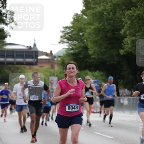 29.06.2025 - hella hamburg halbmarathon Jannik Wohlers http://msf.ph/oto/8236263 29.06.2025 10:28:49 Lombardsbrücke 1230, 2688, 3179, 4373, 4982, 6345, 7169, 7449, 8048, 8812, 10198, 10641, 10808, 11792, 11803, 11989, 12099, 12404, 12958, 13090, 15952, 15955, 16673, 16676, 18414 meine-sportfotos.de