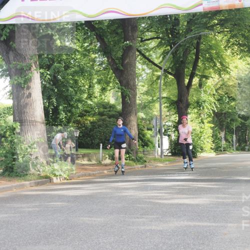29.06.2025 - hella hamburg halbmarathon KatJ http://msf.ph/oto/8236374 29.06.2025 09:47:25 Zwischen KM18-KM19  meine-sportfotos.de