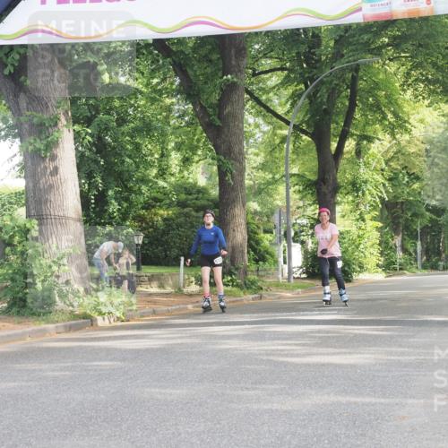 29.06.2025 - hella hamburg halbmarathon KatJ http://msf.ph/oto/8236404 29.06.2025 09:47:25 Zwischen KM18-KM19  meine-sportfotos.de