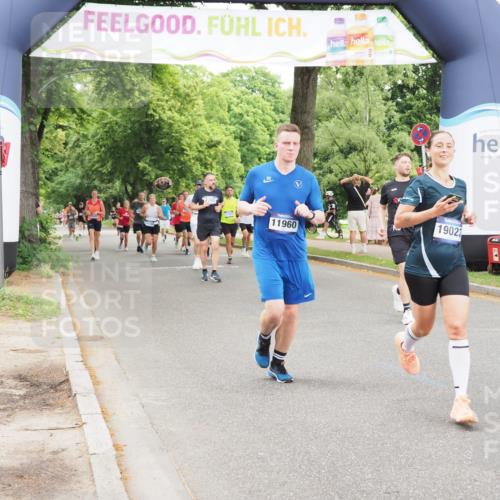 29.06.2025 - hella hamburg halbmarathon MichiJ http://msf.ph/oto/8236407 29.06.2025 10:50:03 Zwischen KM18-KM19 1427, 1464, 2683, 4538, 7243, 9439, 9554, 11960, 12479, 13503, 18999, 19023 meine-sportfotos.de