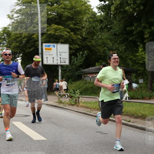 29.06.2025 - hella hamburg halbmarathon Yannick Fuchs http://msf.ph/oto/8236419 29.06.2025 10:47:09 20KM 1061, 1258, 1499, 1683, 1706, 1783, 2074, 2099, 2208, 2346, 2910, 3059, 3334, 3399, 3999, 4065, 4419, 4587, 4635, 5077, 5607, 5907, 6198, 6628, 6897, 7177, 7509, 7864, 8273, 8361, 8587, 8651, 9065, 9163, 9537, 10724, 11217, 11588, 11589, 11604, 11689, 11992, 12155, 12413, 12482, 12490, 12875, 12910, 14323, 15126, 15179, 15430, 15681, 15980, 16467, 16538, 16986, 18249, 18720, 18901, 19208, 19244 meine-sportfotos.de