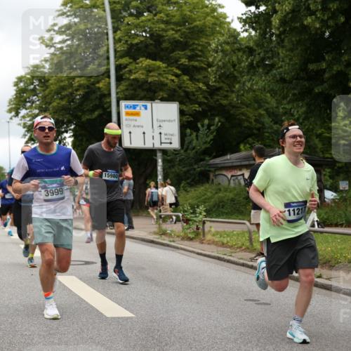 29.06.2025 - hella hamburg halbmarathon Yannick Fuchs http://msf.ph/oto/8236457 29.06.2025 10:47:09 20KM 1061, 1258, 1499, 1683, 1706, 1783, 2074, 2099, 2208, 2346, 2910, 3059, 3334, 3399, 3999, 4065, 4419, 4587, 4635, 5077, 5607, 5907, 6198, 6628, 6897, 7177, 7509, 7864, 8273, 8361, 8587, 8651, 9065, 9163, 9537, 10724, 11217, 11588, 11589, 11604, 11689, 11992, 12155, 12413, 12482, 12490, 12875, 12910, 14323, 15126, 15179, 15430, 15681, 15980, 16467, 16538, 16986, 18249, 18720, 18901, 19208, 19244 meine-sportfotos.de