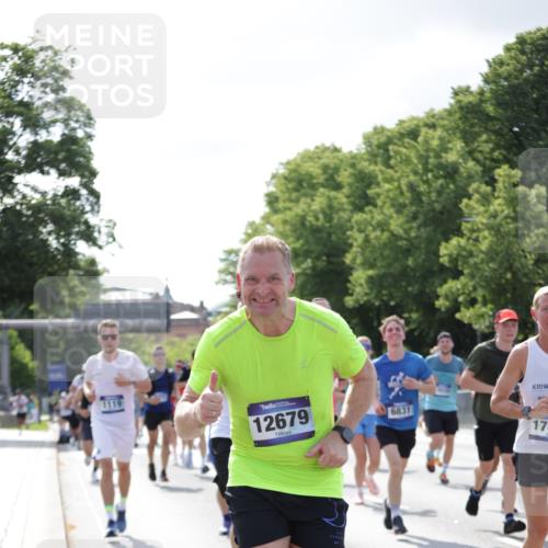 29.06.2025 - hella hamburg halbmarathon Jannik Wohlers http://msf.ph/oto/8236541 29.06.2025 09:53:42 Lombardsbrücke 1098, 1119, 1399, 1413, 1424, 1476, 1892, 1902, 3477, 3785, 4183, 4185, 4235, 4237, 4270, 5528, 6198, 6831, 7167, 7297, 7734, 8743, 8928, 9043, 9105, 9463, 9482, 9619, 10529, 11773, 11848, 11936, 12084, 12159, 12203, 12679, 12706, 12724, 12747, 13297, 14415, 14541, 14730, 15001, 15333, 15365, 15784, 15825, 15950, 16081, 16136, 16314, 16466, 16625, 16627, 16893, 17332, 17363, 17451, 17864, 17997, 18499, 18815, 19112 meine-sportfotos.de