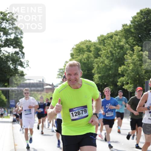 29.06.2025 - hella hamburg halbmarathon Jannik Wohlers http://msf.ph/oto/8236550 29.06.2025 09:53:42 Lombardsbrücke 1098, 1119, 1399, 1413, 1424, 1476, 1892, 1902, 3477, 3785, 4183, 4185, 4235, 4237, 4270, 5528, 6198, 6831, 7167, 7297, 7734, 8743, 8928, 9043, 9105, 9463, 9482, 9619, 10529, 11773, 11848, 11936, 12084, 12159, 12203, 12679, 12706, 12724, 12747, 13297, 14415, 14541, 14730, 15001, 15333, 15365, 15784, 15825, 15950, 16081, 16136, 16314, 16466, 16625, 16627, 16893, 17332, 17363, 17451, 17864, 17997, 18499, 18815, 19112 meine-sportfotos.de