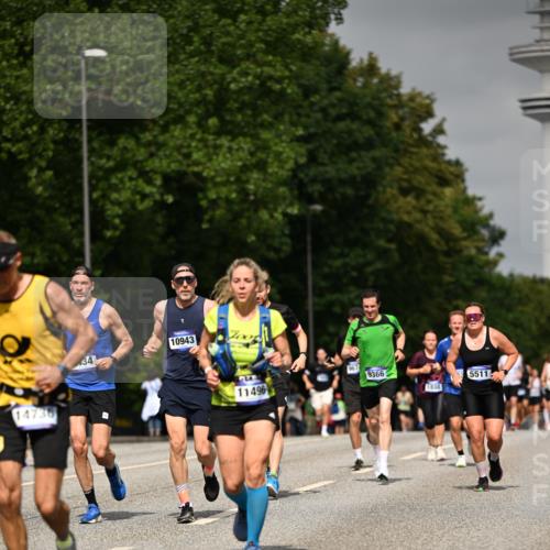 29.06.2025 - hella hamburg halbmarathon Dr. Thomas Lammeyer http://msf.ph/oto/8236553 29.06.2025 10:13:46 Kennedybrücke 1573, 1838, 3921, 5511, 7042, 7187, 7333, 7636, 8219, 9366, 9434, 9674, 9781, 10036, 10943 meine-sportfotos.de