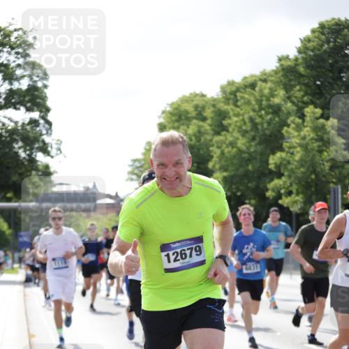 29.06.2025 - hella hamburg halbmarathon Jannik Wohlers http://msf.ph/oto/8236562 29.06.2025 09:53:42 Lombardsbrücke 1098, 1119, 1399, 1413, 1424, 1476, 1892, 1902, 3477, 3785, 4183, 4185, 4235, 4237, 4270, 5528, 6198, 6831, 7167, 7297, 7734, 8743, 8928, 9043, 9105, 9463, 9482, 9619, 10529, 11773, 11848, 11936, 12084, 12159, 12203, 12679, 12706, 12724, 12747, 13297, 14415, 14541, 14730, 15001, 15333, 15365, 15784, 15825, 15950, 16081, 16136, 16314, 16466, 16625, 16627, 16893, 17332, 17363, 17451, 17864, 17997, 18499, 18815, 19112 meine-sportfotos.de