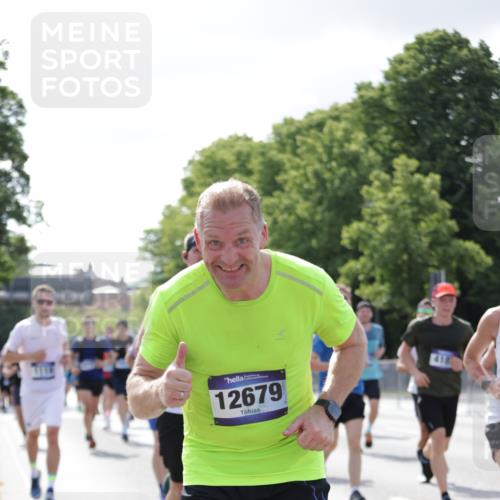 29.06.2025 - hella hamburg halbmarathon Jannik Wohlers http://msf.ph/oto/8236618 29.06.2025 09:53:42 Lombardsbrücke 1098, 1119, 1399, 1413, 1424, 1476, 1892, 1902, 3477, 3785, 4183, 4185, 4235, 4237, 4270, 5528, 6198, 6831, 7167, 7297, 7734, 8743, 8928, 9043, 9105, 9463, 9482, 9619, 10529, 11773, 11848, 11936, 12084, 12159, 12203, 12679, 12706, 12724, 12747, 13297, 14415, 14541, 14730, 15001, 15333, 15365, 15784, 15825, 15950, 16081, 16136, 16314, 16466, 16625, 16627, 16893, 17332, 17363, 17451, 17864, 17997, 18499, 18815, 19112 meine-sportfotos.de