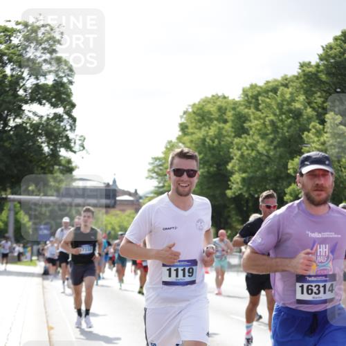 29.06.2025 - hella hamburg halbmarathon Jannik Wohlers http://msf.ph/oto/8236686 29.06.2025 09:53:44 Lombardsbrücke 1098, 1119, 1399, 1413, 1424, 1476, 1892, 1902, 2098, 2188, 2842, 3477, 3785, 4183, 4185, 4235, 4237, 4270, 5528, 6198, 6831, 7297, 7734, 8743, 8928, 9105, 9463, 9482, 9619, 10529, 11773, 11848, 12084, 12159, 12203, 12679, 12706, 12724, 12747, 13297, 14415, 14541, 14730, 15001, 15333, 15365, 15422, 15784, 15825, 15950, 16081, 16314, 16316, 16627, 16893, 17229, 17332, 17363, 17451, 17710, 17864, 17997, 18499, 18815, 19112 meine-sportfotos.de