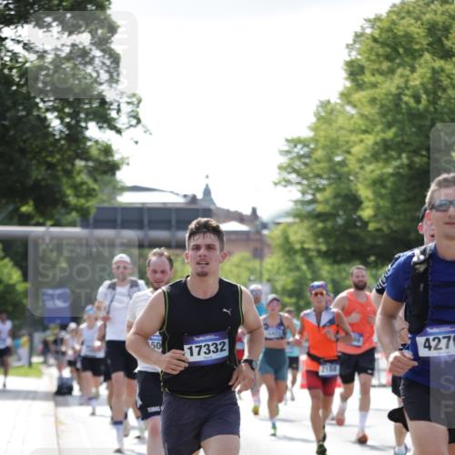 29.06.2025 - hella hamburg halbmarathon Jannik Wohlers http://msf.ph/oto/8236741 29.06.2025 09:53:46 Lombardsbrücke 1098, 1119, 1399, 1413, 1424, 1476, 1892, 1902, 2098, 2188, 2842, 3477, 3785, 4029, 4183, 4185, 4235, 4237, 4270, 5528, 6198, 6630, 6831, 7297, 8743, 8928, 9105, 9463, 9482, 9619, 10529, 11773, 11848, 12084, 12159, 12203, 12549, 12679, 12706, 12724, 12747, 13297, 13707, 14541, 15001, 15333, 15365, 15422, 15784, 15825, 15950, 16081, 16314, 16316, 16627, 16893, 17229, 17332, 17363, 17451, 17710, 17864, 17997, 18499, 18815, 19112 meine-sportfotos.de