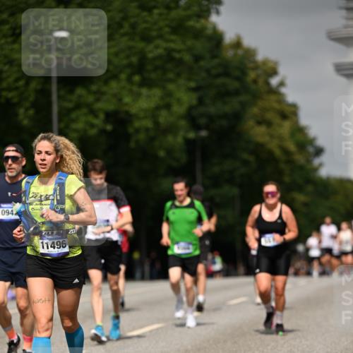 29.06.2025 - hella hamburg halbmarathon Dr. Thomas Lammeyer http://msf.ph/oto/8236885 29.06.2025 10:13:47 Kennedybrücke 1573, 1838, 3921, 5511, 7042, 7187, 7333, 7636, 8219, 9366, 9434, 9674, 9781, 10036, 10943, 11027 meine-sportfotos.de