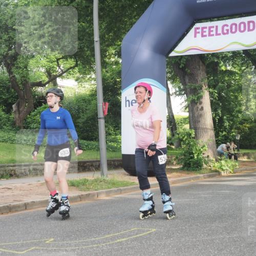 29.06.2025 - hella hamburg halbmarathon KatJ http://msf.ph/oto/8236907 29.06.2025 09:47:29 Zwischen KM18-KM19  meine-sportfotos.de