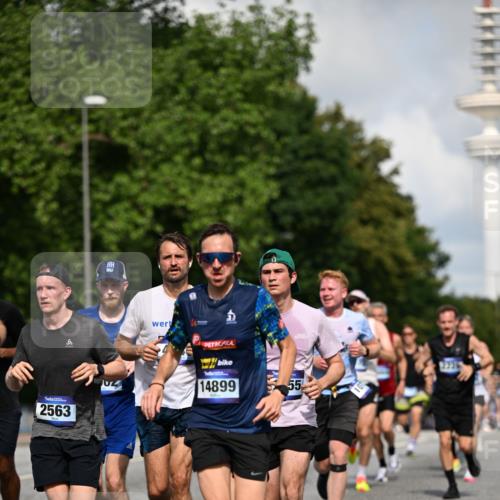 29.06.2025 - hella hamburg halbmarathon Dr. Thomas Lammeyer http://msf.ph/oto/8236912 29.06.2025 09:50:40 Kennedybrücke 1002, 1407, 1411, 1910, 1959, 2121, 2228, 2563, 2774, 2836, 2851, 3790, 3935, 4246, 4740, 5961, 6032, 6305, 6473, 6915, 7080, 7622, 7831, 7867, 7972, 8366, 8395, 9171, 9376, 9508, 10771, 11055 meine-sportfotos.de