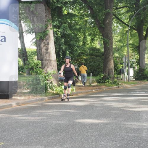 29.06.2025 - hella hamburg halbmarathon KatJ http://msf.ph/oto/8237002 29.06.2025 09:48:12 Zwischen KM18-KM19  meine-sportfotos.de