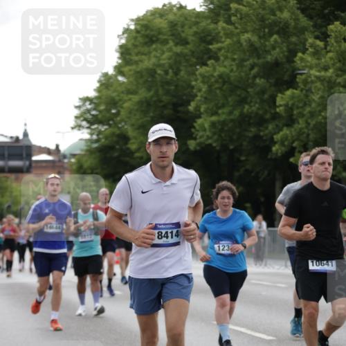 29.06.2025 - hella hamburg halbmarathon Jannik Wohlers http://msf.ph/oto/8237035 29.06.2025 10:28:56 Lombardsbrücke 1230, 2688, 3179, 3311, 4349, 4373, 6285, 6345, 6725, 7449, 8048, 8812, 9714, 10198, 10641, 10808, 11792, 11803, 11989, 12404, 12958, 13090, 14644, 15952, 15955, 16659, 16673, 16676, 17496, 18298, 18299, 18414 meine-sportfotos.de