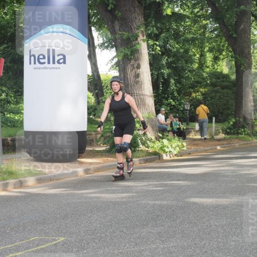 29.06.2025 - hella hamburg halbmarathon KatJ http://msf.ph/oto/8237079 29.06.2025 09:48:12 Zwischen KM18-KM19  meine-sportfotos.de