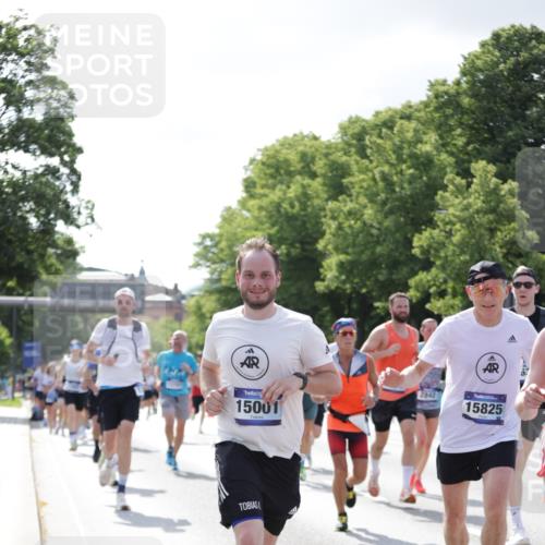 29.06.2025 - hella hamburg halbmarathon Jannik Wohlers http://msf.ph/oto/8237202 29.06.2025 09:53:48 Lombardsbrücke 1119, 1399, 1413, 1424, 1476, 1892, 1902, 2098, 2188, 2842, 3477, 3785, 4029, 4183, 4185, 4235, 4237, 4270, 5528, 6198, 6630, 6831, 7297, 8743, 8928, 9105, 9463, 9482, 9619, 10529, 11773, 11848, 12084, 12159, 12203, 12549, 12679, 12706, 12724, 12747, 13297, 13348, 13707, 13746, 14541, 14804, 15001, 15333, 15365, 15422, 15784, 15825, 15950, 16081, 16314, 16316, 16627, 16893, 17229, 17332, 17451, 17710, 17864, 18380, 18499, 18815, 19112 meine-sportfotos.de