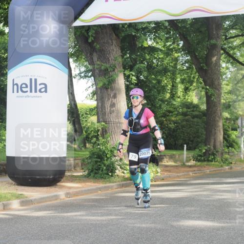 29.06.2025 - hella hamburg halbmarathon KatJ http://msf.ph/oto/8237425 29.06.2025 09:49:02 Zwischen KM18-KM19  meine-sportfotos.de