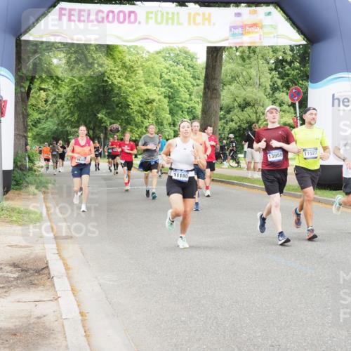 29.06.2025 - hella hamburg halbmarathon MichiJ http://msf.ph/oto/8237426 29.06.2025 10:50:07 Zwischen KM18-KM19 1427, 7243, 9306, 11180, 11527, 11960, 12479, 13958, 14917, 15908, 17532, 19023 meine-sportfotos.de