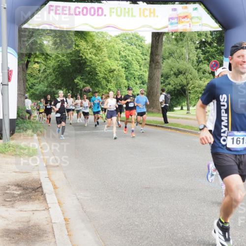29.06.2025 - hella hamburg halbmarathon MichiJ http://msf.ph/oto/8237428 29.06.2025 10:27:19 Zwischen KM18-KM19 1164, 1615, 2525, 2849, 3014, 3530, 11055, 11379, 17005 meine-sportfotos.de