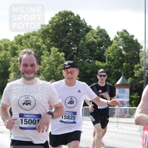 29.06.2025 - hella hamburg halbmarathon Jannik Wohlers http://msf.ph/oto/8237481 29.06.2025 09:53:49 Lombardsbrücke 1119, 1399, 1413, 1424, 1476, 1892, 1902, 2098, 2188, 2842, 3477, 3785, 4029, 4183, 4185, 4235, 4237, 4270, 5020, 5528, 6198, 6630, 6831, 7297, 8743, 8928, 9463, 9482, 9619, 10529, 11773, 11848, 12084, 12159, 12203, 12549, 12679, 12706, 12724, 12747, 13123, 13297, 13348, 13707, 13746, 14541, 14804, 15001, 15333, 15365, 15422, 15573, 15784, 15825, 15950, 16081, 16314, 16316, 16627, 16893, 17229, 17332, 17451, 17710, 17864, 18380, 18499, 18815 meine-sportfotos.de