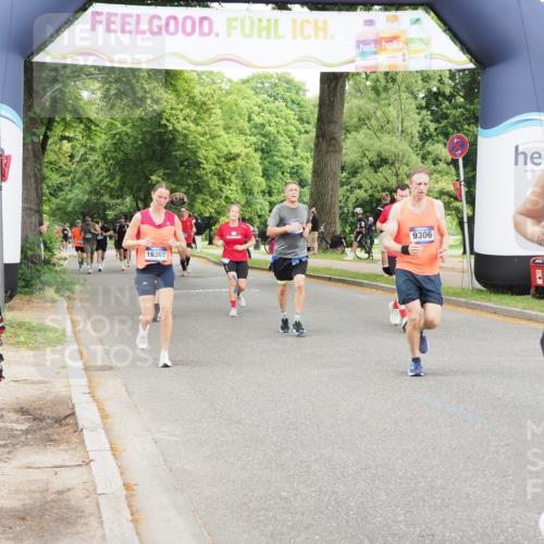 29.06.2025 - hella hamburg halbmarathon MichiJ http://msf.ph/oto/8237641 29.06.2025 10:50:09 Zwischen KM18-KM19 4328, 7243, 9306, 11180, 11527, 11960, 12316, 12479, 13958, 14917, 15908, 16367, 17532 meine-sportfotos.de