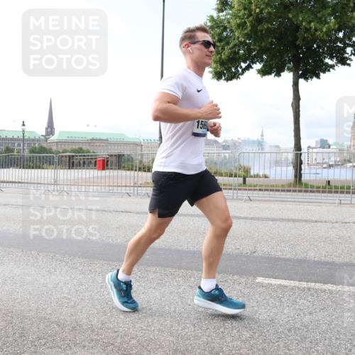 29.06.2025 - hella hamburg halbmarathon Lena Gebhardt http://msf.ph/oto/8237655 29.06.2025 10:09:34 Lombardsbrücke 1052, 1147, 1188, 1456, 1483, 1513, 1823, 1838, 2978, 4859, 5806, 5885, 6674, 7058, 7187, 8090, 8685, 9150, 9297, 9306, 9718, 9988, 10194, 10819, 11067, 11496, 12156, 12255, 12509, 12862, 13210, 13660, 13739, 14736, 15697, 16191, 16455, 16688, 16918, 17347, 17630, 17899, 18076, 18440, 18726, 18727, 19166, 19242 meine-sportfotos.de