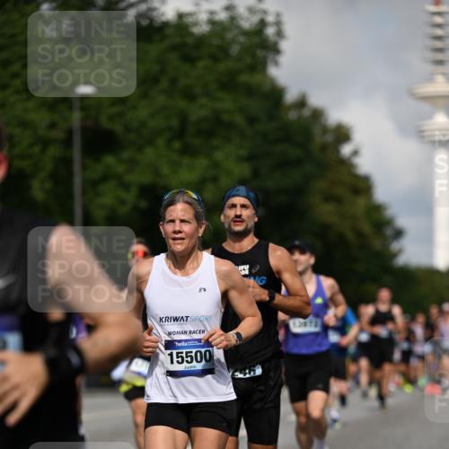29.06.2025 - hella hamburg halbmarathon Dr. Thomas Lammeyer http://msf.ph/oto/8237681 29.06.2025 09:50:45 Kennedybrücke 1002, 1217, 1407, 1910, 2121, 2228, 2404, 2563, 2774, 2851, 3790, 3935, 4246, 4740, 5961, 6032, 6305, 6473, 6915, 7831, 7972, 8366, 8395, 9171, 9376, 9508, 10771, 11055 meine-sportfotos.de