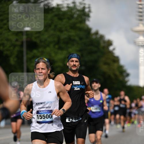 29.06.2025 - hella hamburg halbmarathon Dr. Thomas Lammeyer http://msf.ph/oto/8237710 29.06.2025 09:50:46 Kennedybrücke 1002, 1217, 1910, 2121, 2228, 2404, 2563, 2774, 2851, 3790, 3935, 4246, 4740, 5961, 6032, 6305, 6473, 6915, 7831, 7972, 8366, 8395, 9171, 9376, 9508, 10771, 11055 meine-sportfotos.de