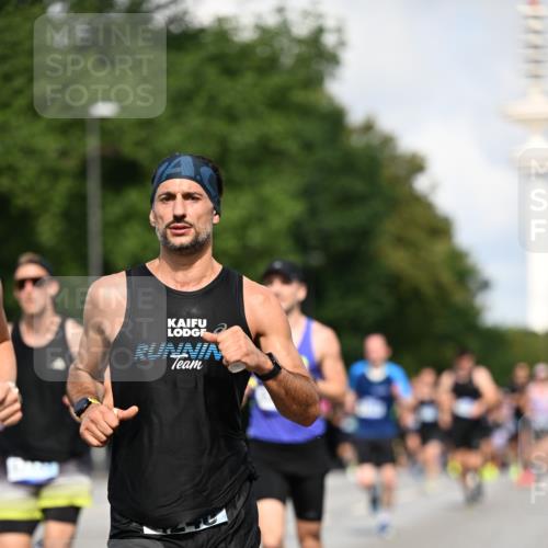 29.06.2025 - hella hamburg halbmarathon Dr. Thomas Lammeyer http://msf.ph/oto/8237823 29.06.2025 09:50:47 Kennedybrücke 1002, 1217, 1910, 2121, 2228, 2404, 2563, 2774, 2851, 3790, 4246, 4740, 5961, 6032, 6305, 6473, 6915, 7831, 7972, 8366, 8395, 9171, 9376, 9508, 10771, 11055 meine-sportfotos.de