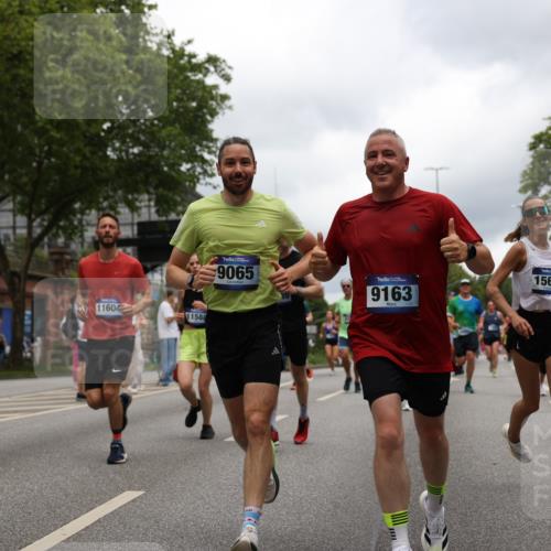 29.06.2025 - hella hamburg halbmarathon Yannick Fuchs http://msf.ph/oto/8237868 29.06.2025 10:47:11 20KM 1061, 1258, 1499, 1683, 1706, 1783, 2074, 2082, 2099, 2208, 2346, 2910, 3059, 3334, 3399, 3999, 4065, 4419, 4587, 4635, 5077, 5607, 5907, 6198, 6628, 7177, 7509, 7864, 8273, 8361, 8390, 8651, 9065, 9163, 9537, 10724, 10895, 11217, 11588, 11589, 11604, 11689, 11992, 12155, 12413, 12482, 12490, 12875, 12910, 14323, 15126, 15179, 15430, 15681, 15980, 16467, 16538, 16986, 18249, 18590, 18720, 18901, 19208, 19244 meine-sportfotos.de