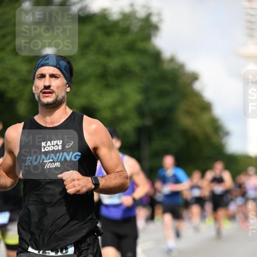 29.06.2025 - hella hamburg halbmarathon Dr. Thomas Lammeyer http://msf.ph/oto/8237870 29.06.2025 09:50:47 Kennedybrücke 1002, 1217, 1910, 2121, 2228, 2404, 2563, 2774, 2851, 3790, 4246, 4740, 5961, 6032, 6305, 6473, 6915, 7831, 7972, 8366, 8395, 9171, 9376, 9508, 10771, 11055 meine-sportfotos.de