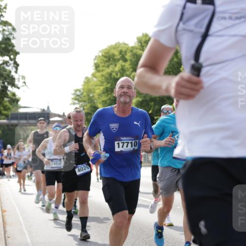 29.06.2025 - hella hamburg halbmarathon Jannik Wohlers http://msf.ph/oto/8238009 29.06.2025 09:53:52 Lombardsbrücke 1119, 1171, 1399, 1413, 1424, 1476, 1892, 1902, 2020, 2098, 2188, 2842, 3477, 3785, 4029, 4183, 4185, 4237, 4270, 5020, 6630, 6831, 7297, 8576, 8698, 8743, 8928, 9463, 9482, 9815, 10529, 11773, 11848, 12084, 12159, 12203, 12549, 12679, 12706, 12724, 12747, 13123, 13297, 13348, 13707, 13746, 14541, 14804, 15001, 15333, 15365, 15422, 15573, 15825, 15950, 16314, 16316, 16627, 16893, 17229, 17332, 17451, 17710, 18380, 18499, 18509, 18815, 19137 meine-sportfotos.de