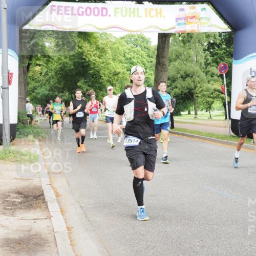 29.06.2025 - hella hamburg halbmarathon MichiJ http://msf.ph/oto/8238091 29.06.2025 10:27:23 Zwischen KM18-KM19 1164, 1615, 2525, 2849, 7981, 11049, 11055, 11379, 13514, 14905, 15372, 17005, 18723 meine-sportfotos.de