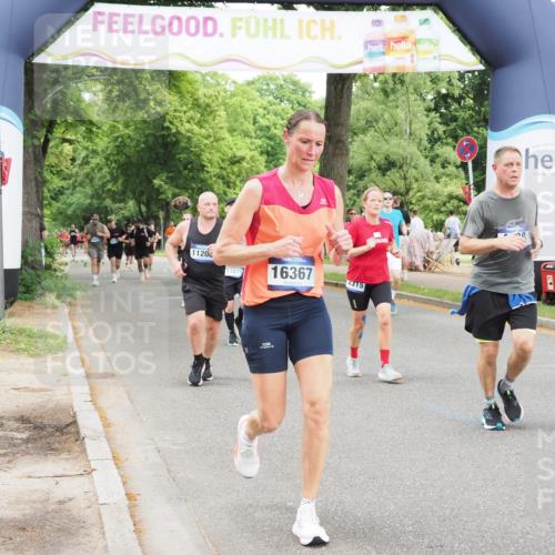 29.06.2025 - hella hamburg halbmarathon MichiJ http://msf.ph/oto/8238107 29.06.2025 10:50:11 Zwischen KM18-KM19 4328, 7243, 9306, 11180, 11208, 11527, 12315, 12316, 13958, 14917, 15908, 16367, 17071, 17532 meine-sportfotos.de