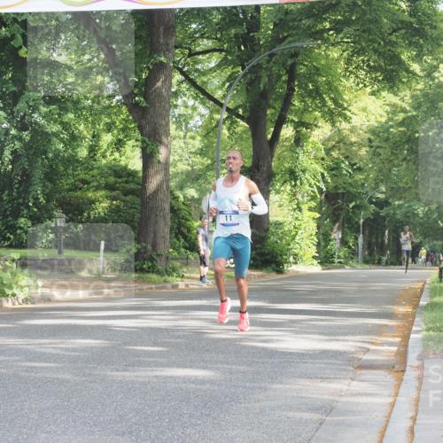 29.06.2025 - hella hamburg halbmarathon KatJ http://msf.ph/oto/8238170 29.06.2025 09:54:47 Zwischen KM18-KM19 4 meine-sportfotos.de