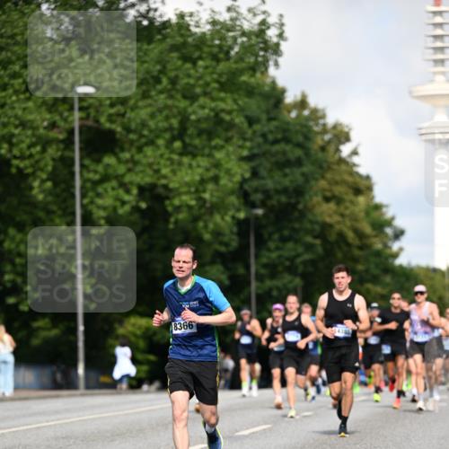 29.06.2025 - hella hamburg halbmarathon Dr. Thomas Lammeyer http://msf.ph/oto/8238191 29.06.2025 09:50:49 Kennedybrücke 1002, 1217, 1910, 2121, 2228, 2404, 2563, 2774, 2851, 3783, 3790, 4246, 4740, 5961, 6032, 6473, 6915, 7831, 7972, 8366, 8395, 9171, 10771, 11055 meine-sportfotos.de