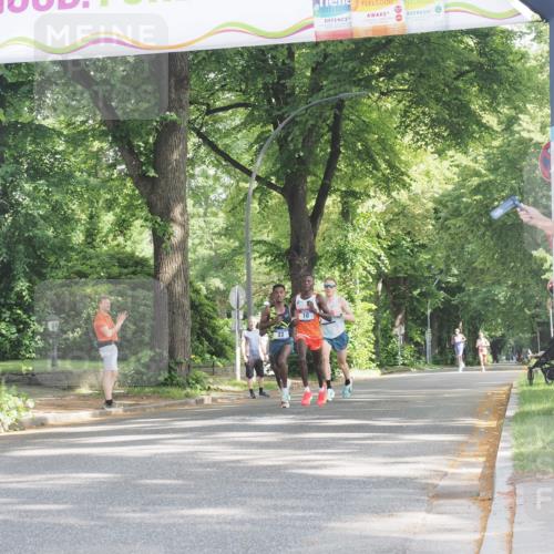 29.06.2025 - hella hamburg halbmarathon KatJ http://msf.ph/oto/8238397 29.06.2025 09:55:11 Zwischen KM18-KM19  meine-sportfotos.de